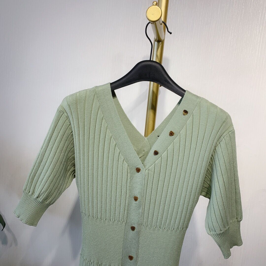 French long slim slim fringed knit short sleeve dress French long slim slim fringed knit short sleeve dress