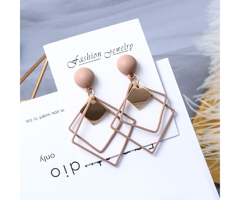 Geometric Gold Dangle Drop Earrings Geometric Gold Dangle Drop Earrings