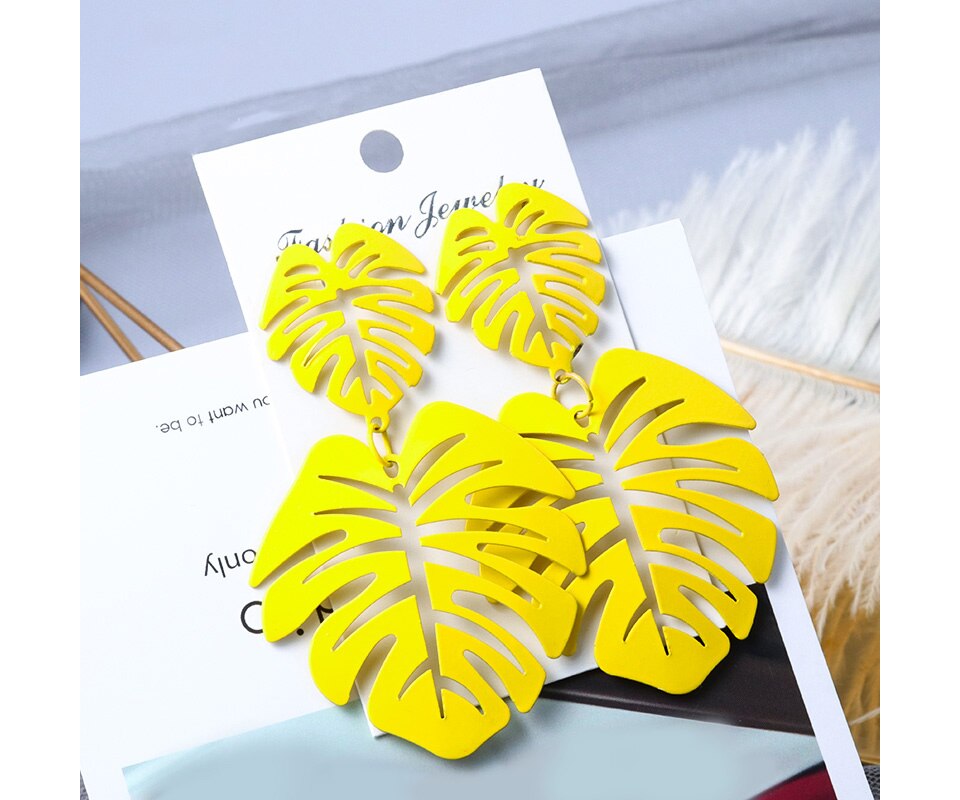 Geometric Gold Dangle Drop Earrings Geometric Gold Dangle Drop Earrings