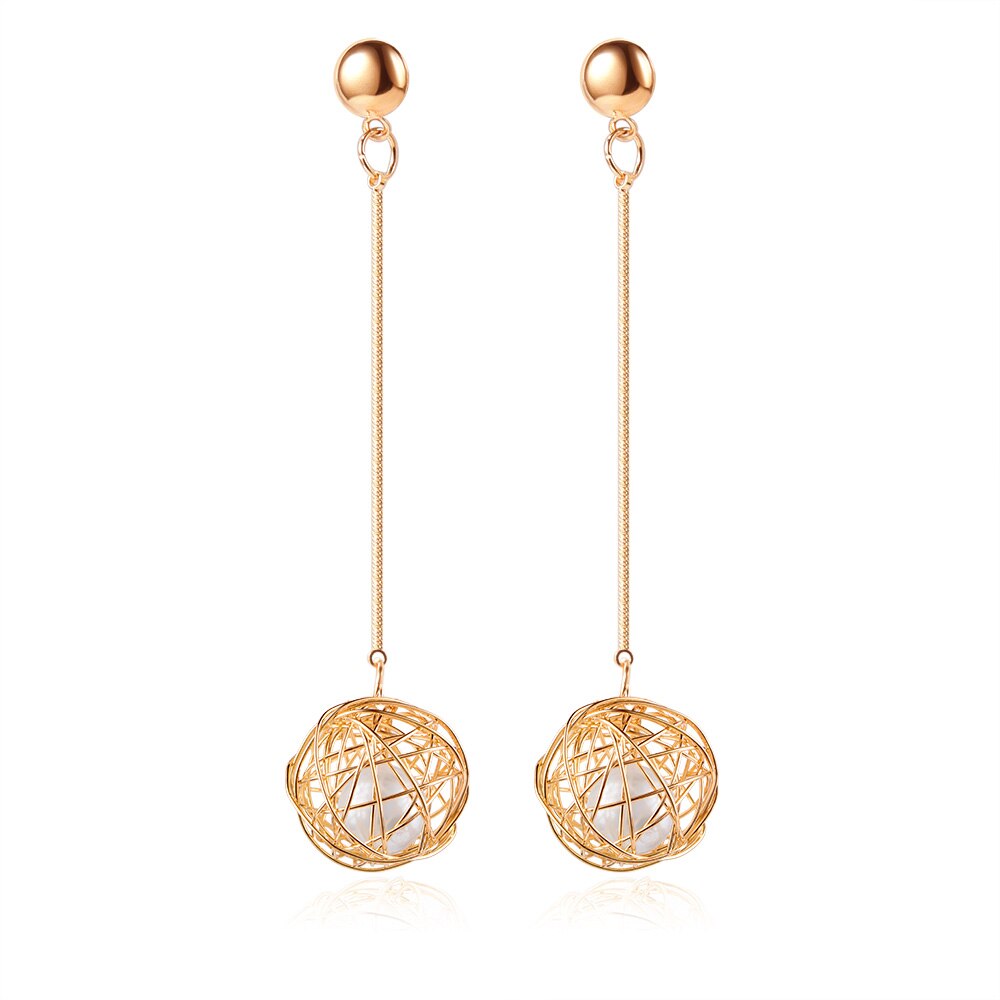 Gold Shell Fluff Dangle Drop Earrings Gold Shell Fluff Dangle Drop Earrings