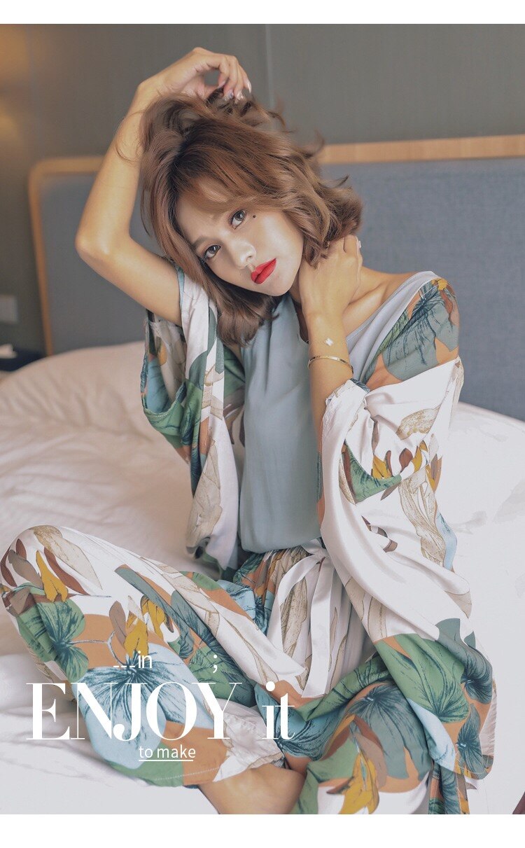4Pcs Cotton Satin Ladies Pajama Set 4Pcs Cotton Satin Ladies Pajama Set